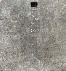 Пляшка прозора з кришкою 1,5л d2,8 см пластик