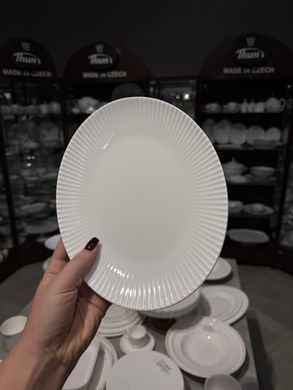 Салатник WEISS Tokyo скошенный 27,5 *23 фарфор костный