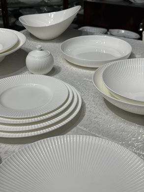 Тарілка WEISS Tokyo безбортова d26,5 порцеляна кісткова